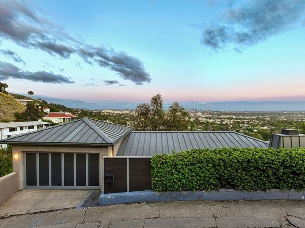 7944 Fareholm Drive, Los Angeles, CA 90046