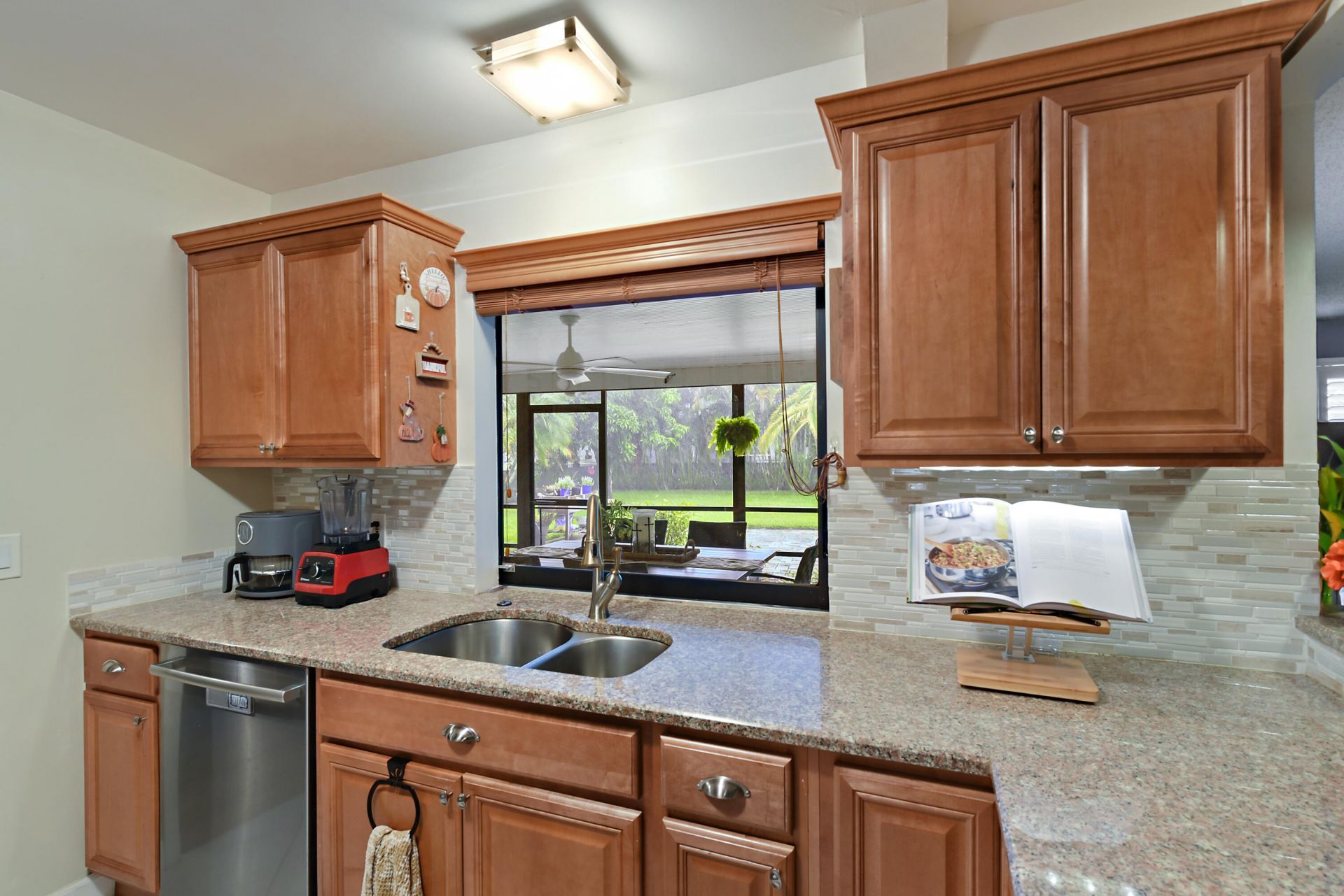 1172 SE Menores, Port Saint Lucie, FL 34952 Photo