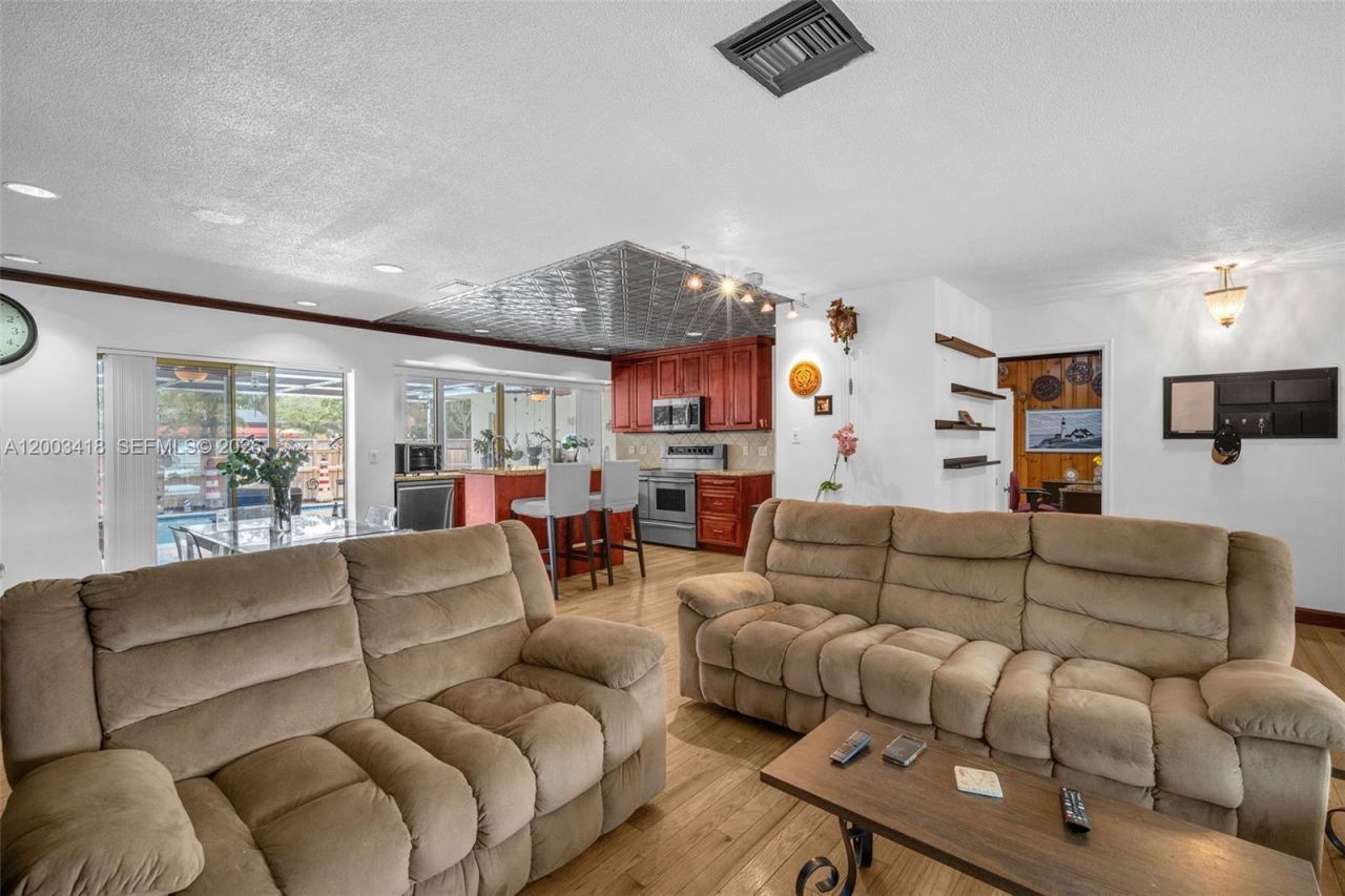 1911 N 53rd Ave , Hollywood, FL 33021 Photo