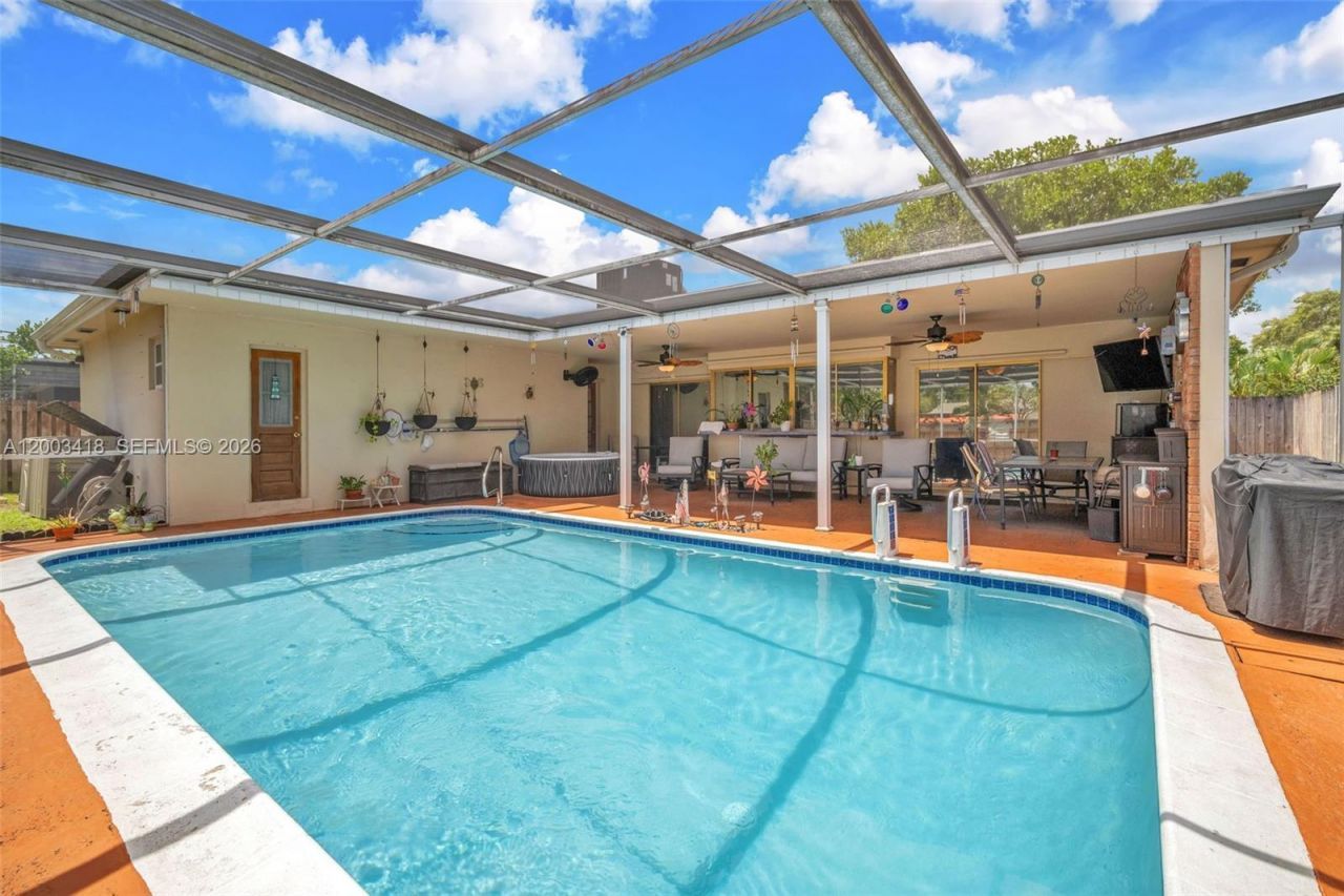 1911 N 53rd Ave , Hollywood, FL 33021 Photo