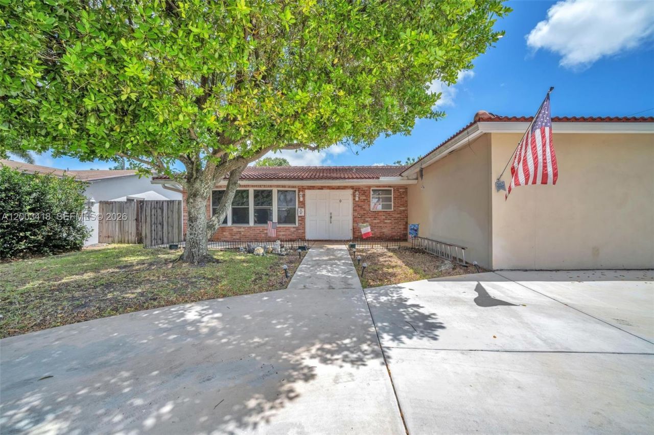 1911 N 53rd Ave , Hollywood, FL 33021 Photo