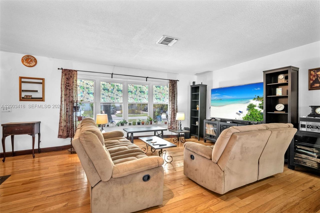 1911 N 53rd Ave, Hollywood, FL 33021 Photo