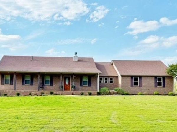 2720 Greensboro Road, Jonesboro, AR 72405