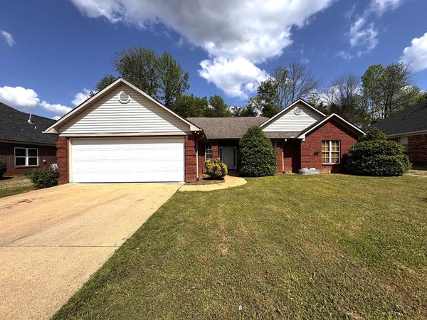 330 Battlefield Dr., Tupelo, MS 38801