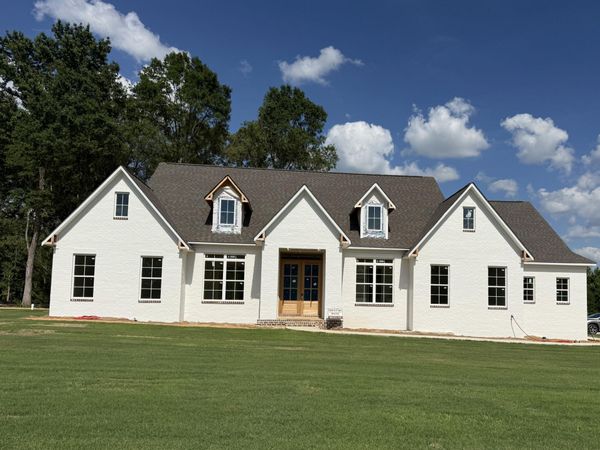 118 Charlotte's Way, Saltillo, MS 38866