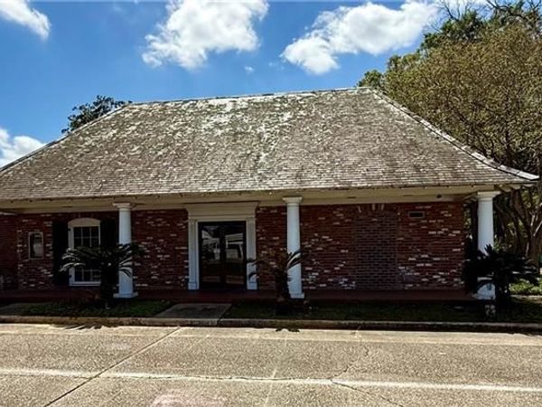 8796 GREENWELL SPRINGS Road , Baton Rouge, LA 70814