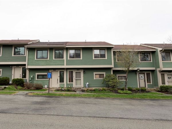 510 Kooser Cir, Hidden Valley, PA 15502