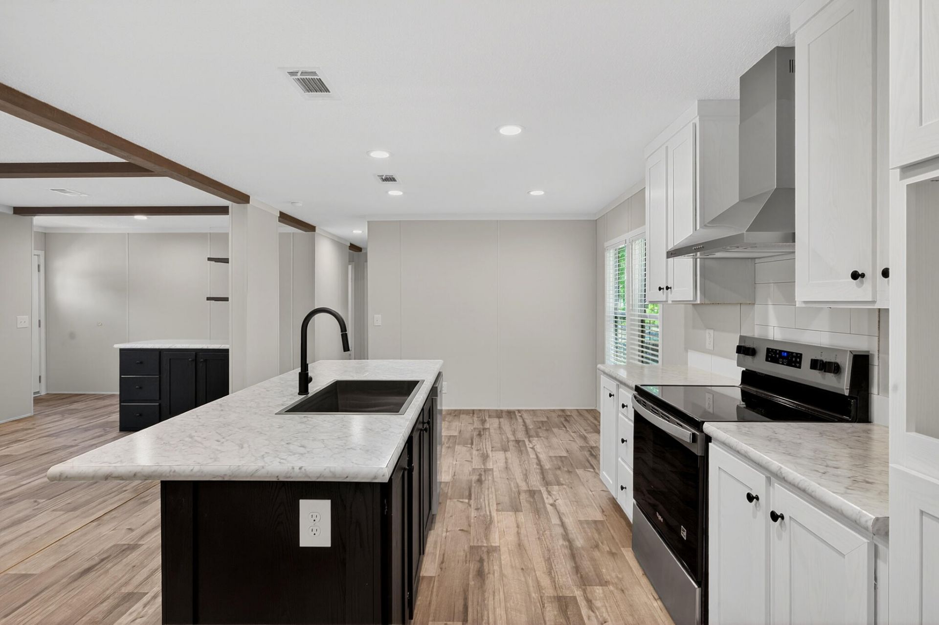 158 Dicks Hill Lane Lane Photo 11