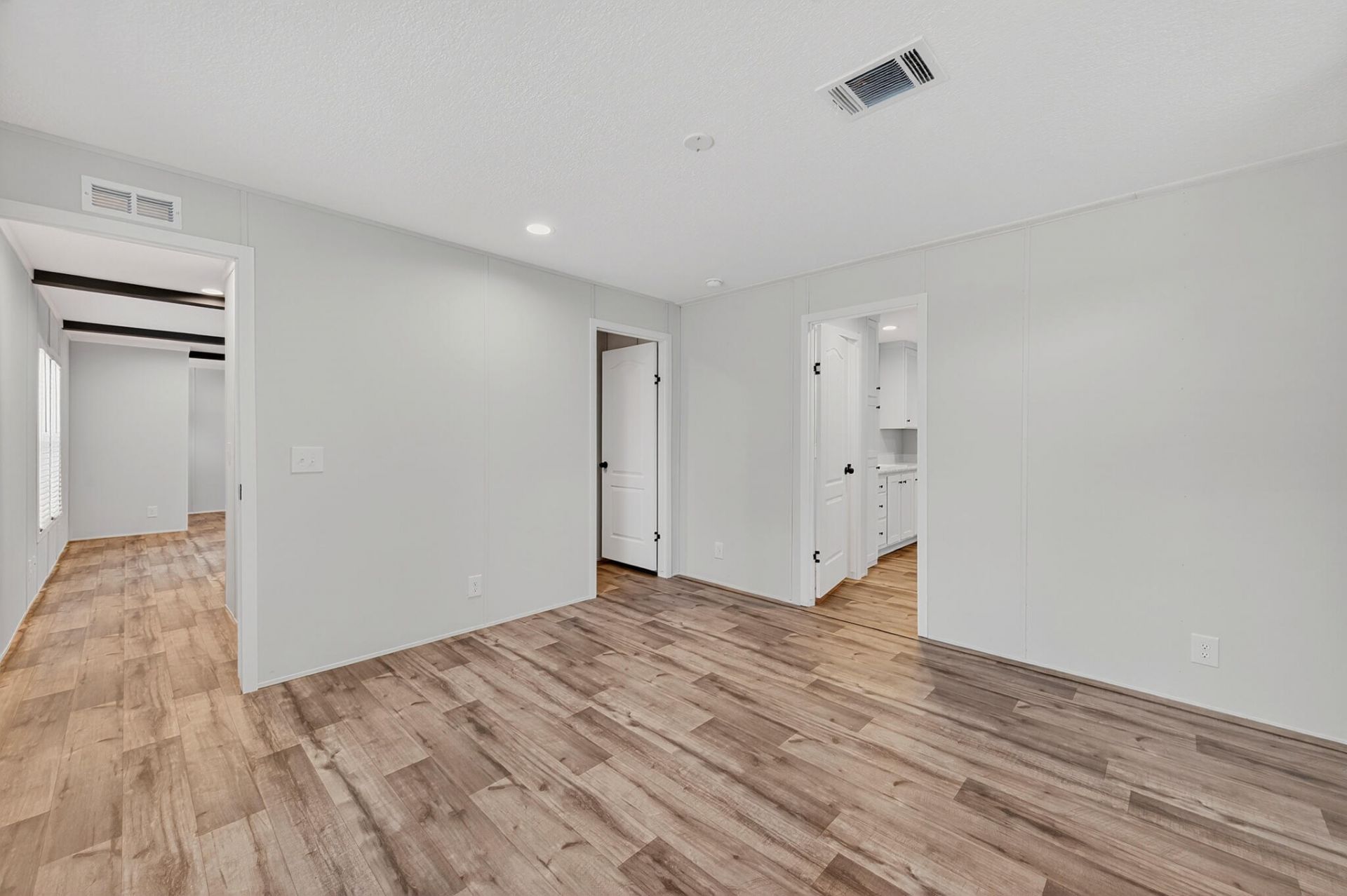 158 Dicks Hill Lane Lane Photo 15