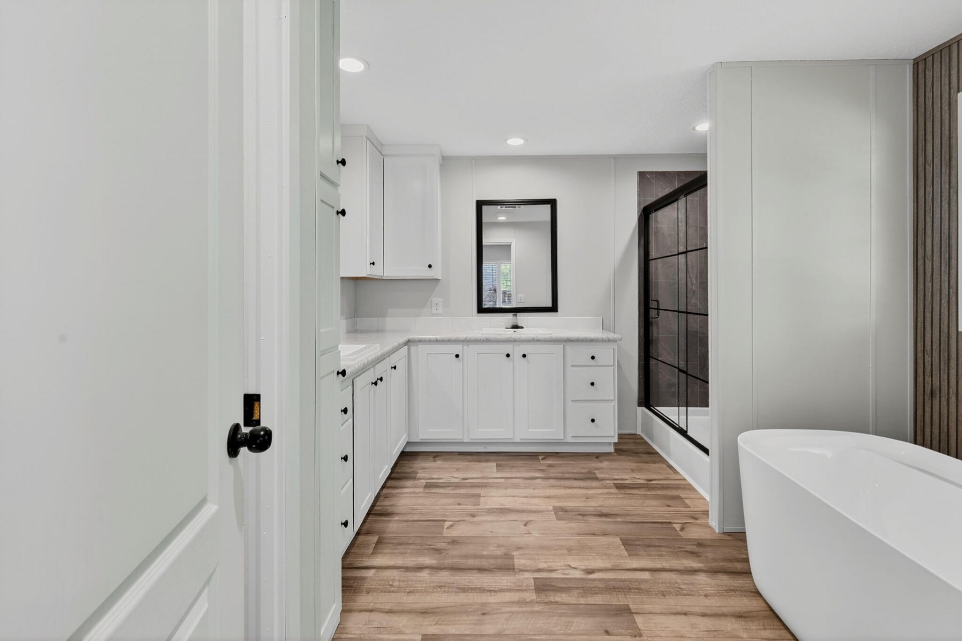 158 Dicks Hill Lane Lane Photo 17