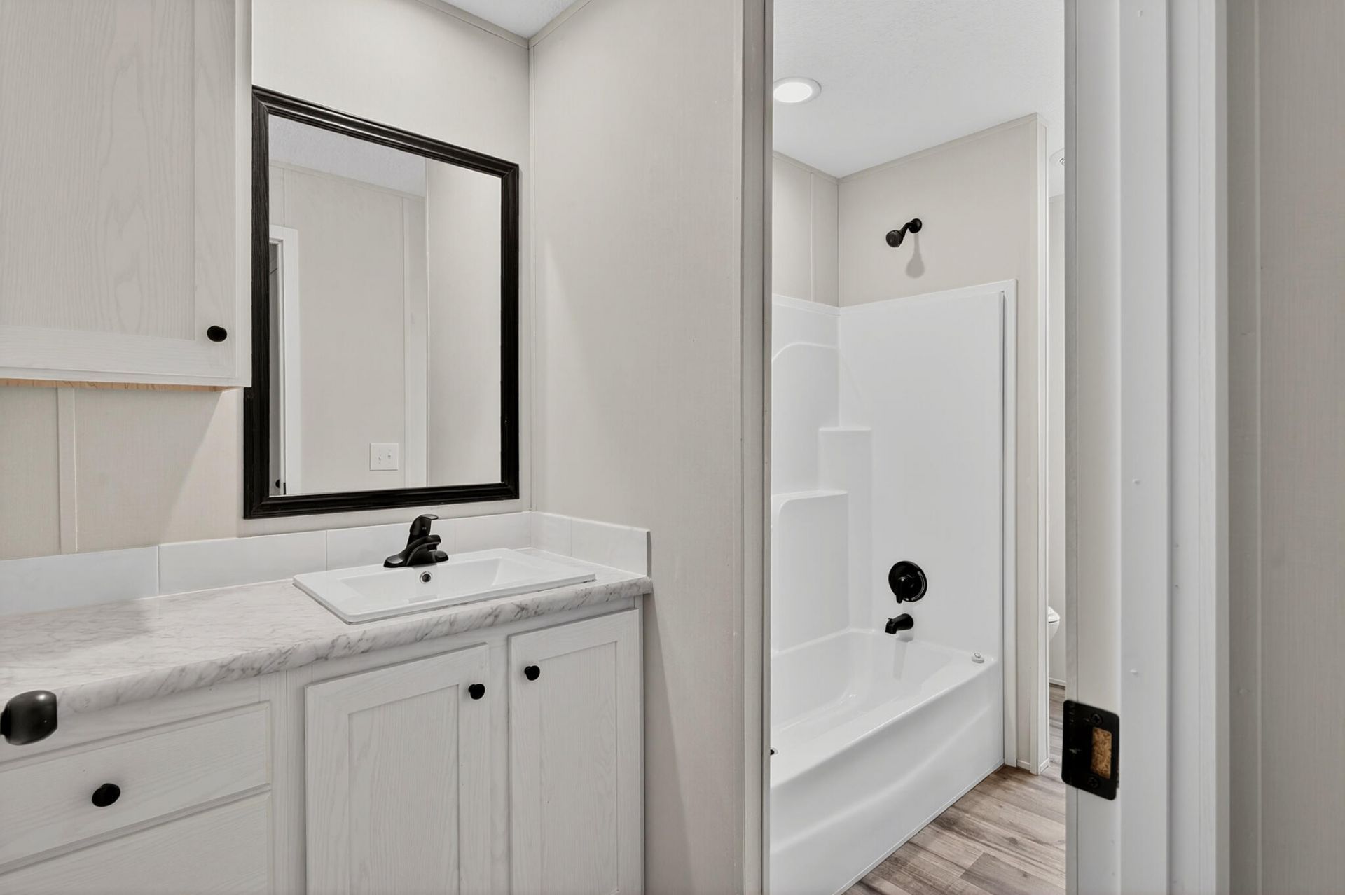 158 Dicks Hill Lane Lane Photo 26