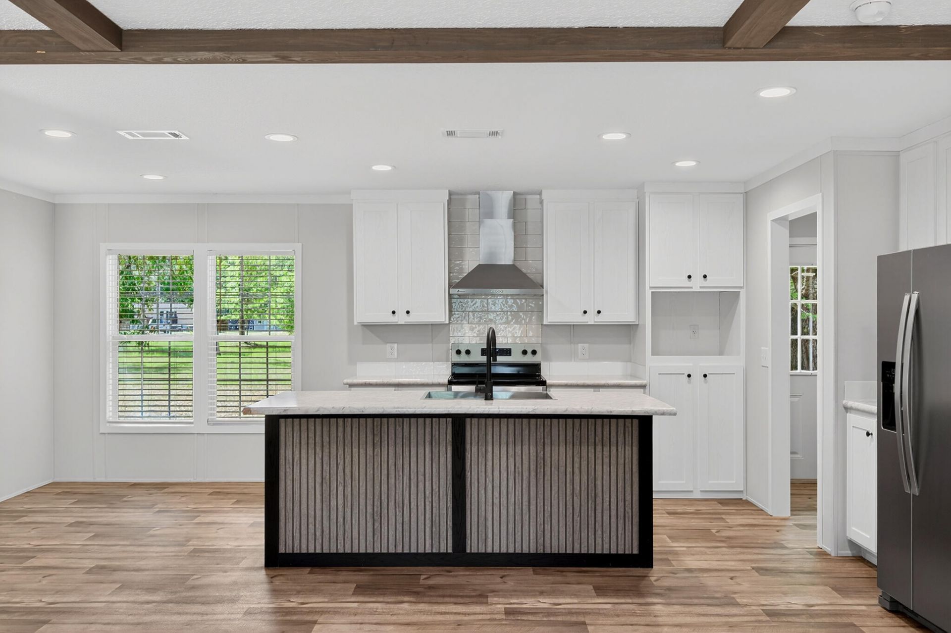 158 Dicks Hill Lane Lane Photo 6