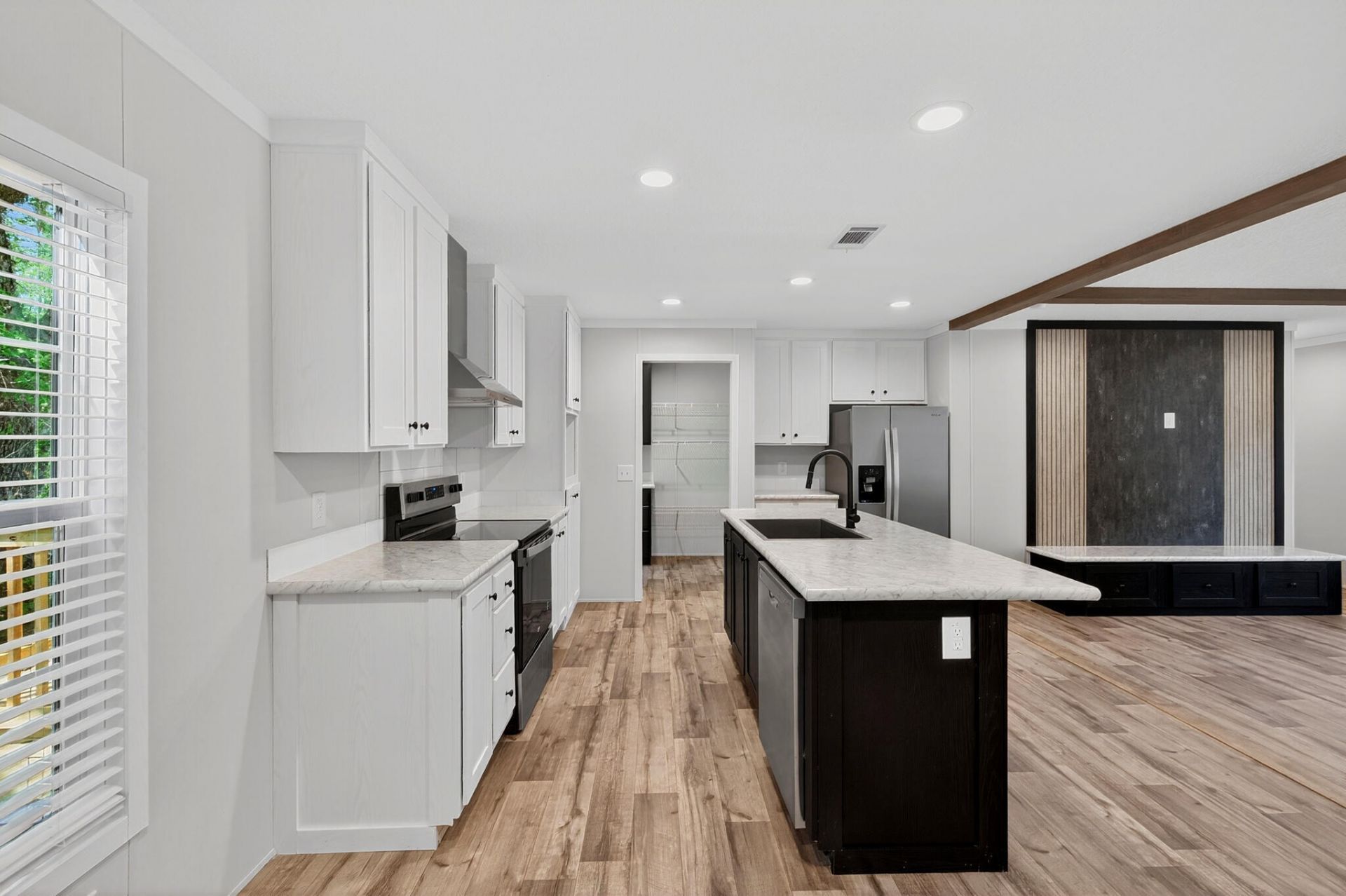 158 Dicks Hill Lane Lane Photo 8