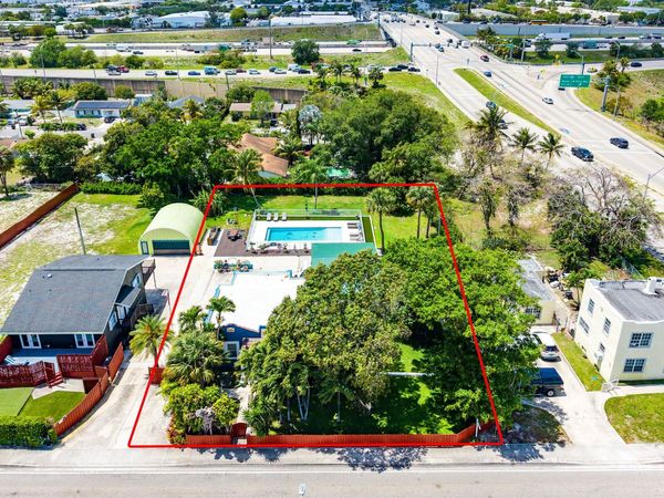 909 N A Street, Lake Worth Beach, FL 33460