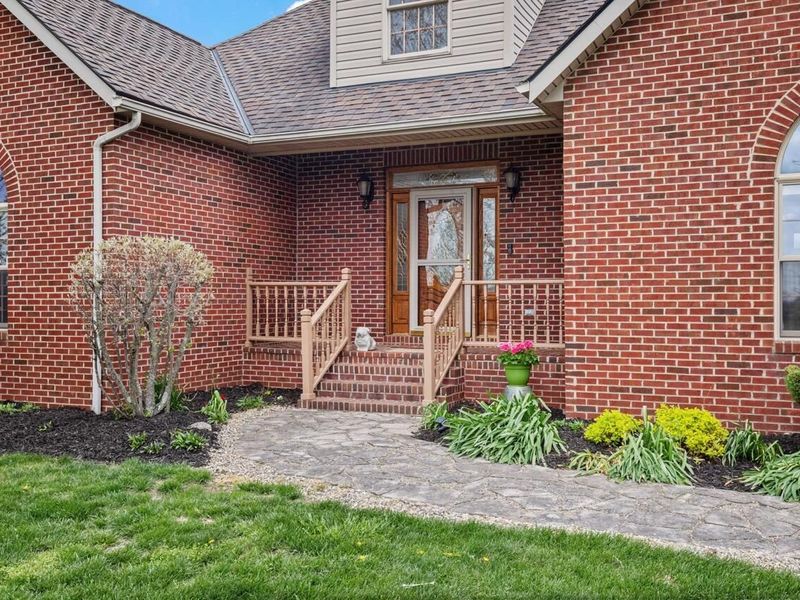 7616 Richardson Road, Groveport, OH 43125 Photo 2