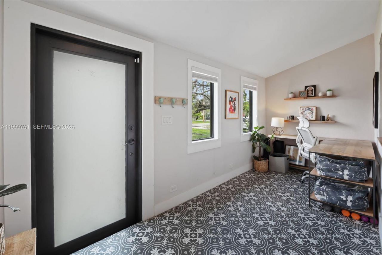 281 Pocatella St, Miami Springs, FL 33166 Photo