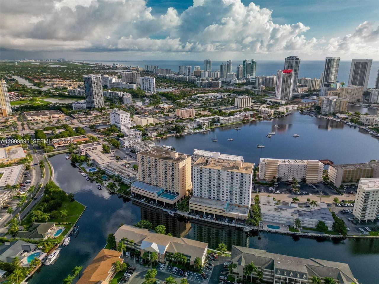 437 Golden Isles Dr , Unit 4J, Hallandale Beach, FL 33009 Photo