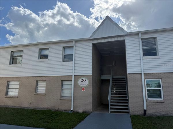 7210 N MANHATTAN AVENUE , Unit 2011, TAMPA, FL 33614