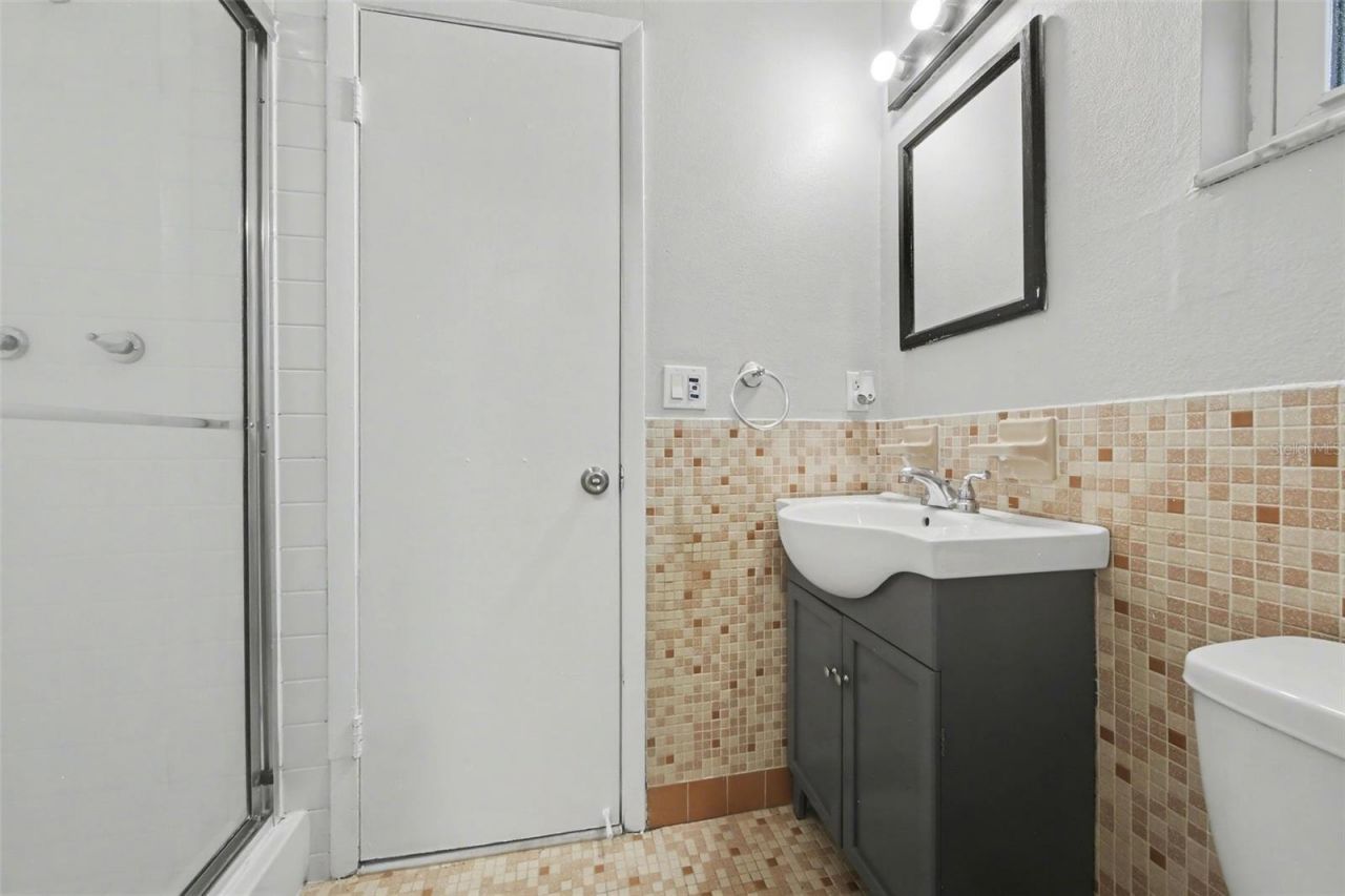 722 Galsworthy Avenue , Orlando, FL 32809 Photo