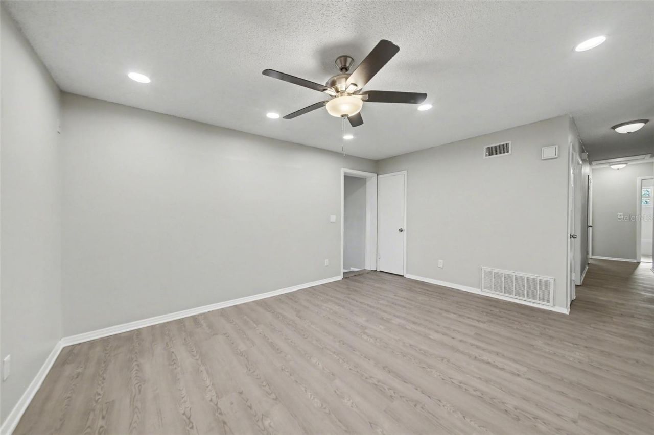 722 Galsworthy Avenue , Orlando, FL 32809 Photo