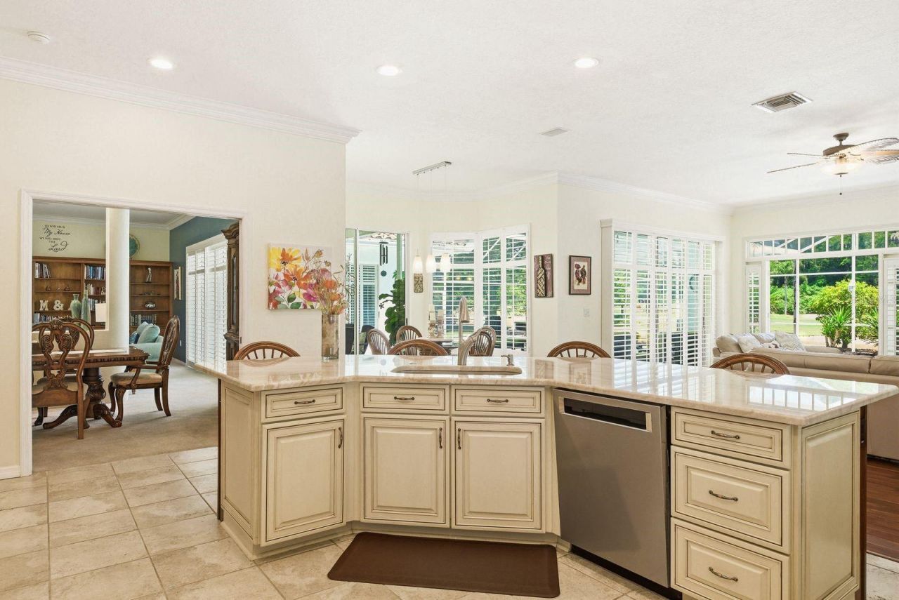 3343 Crescent Oaks Boulevard , Tarpon Springs, FL 34688 Photo