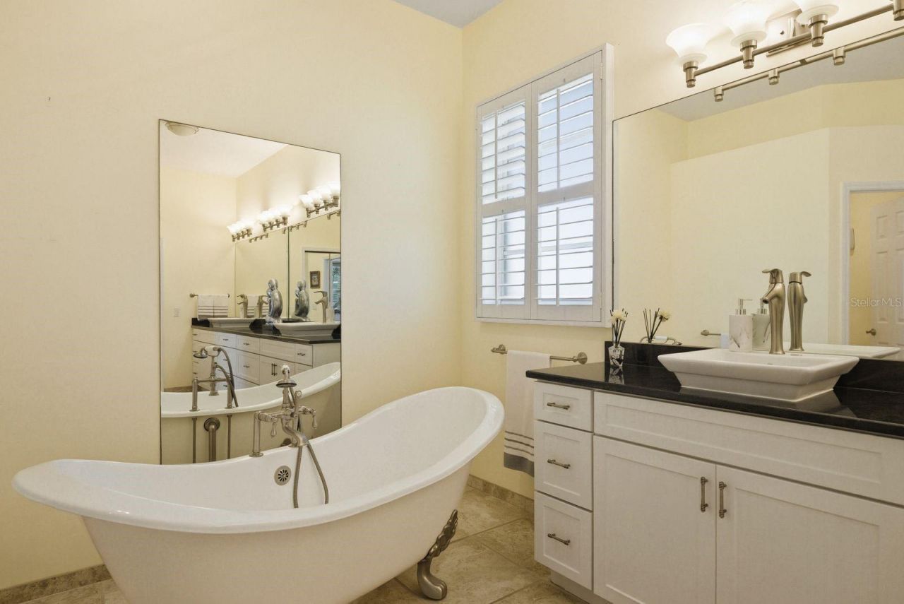 3343 Crescent Oaks Boulevard , Tarpon Springs, FL 34688 Photo