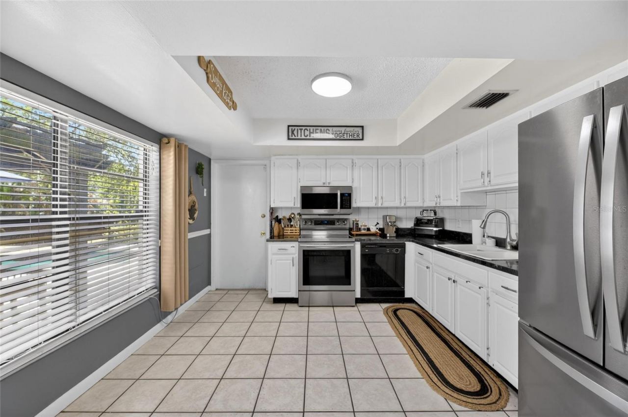 6609 Jennifer Drive, Temple Terrace, FL 33617 Photo
