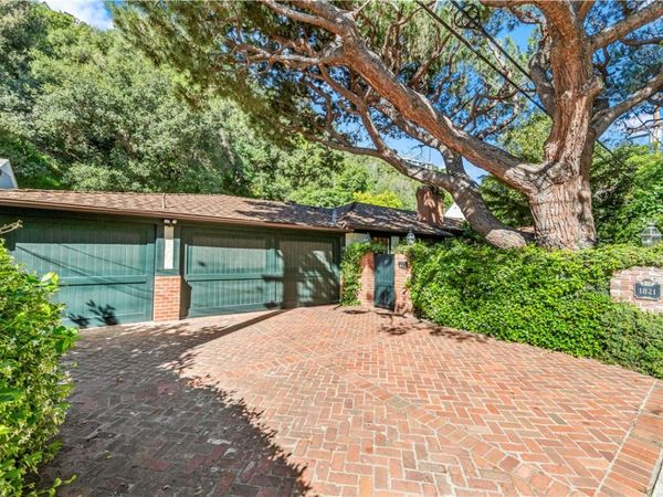 1821 Mandeville Canyon, Los Angeles, CA 90049