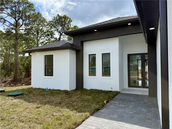 830 Wolverine ST E, LEHIGH ACRES, FL 33974