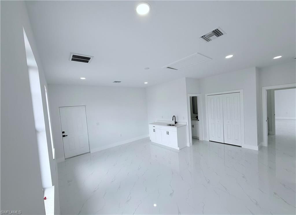 830 Wolverine St E, Lehigh Acres, FL 33974 Photo