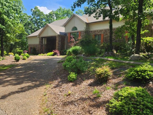 13505 Saddle Hill Drive, Little Rock, AR 72212