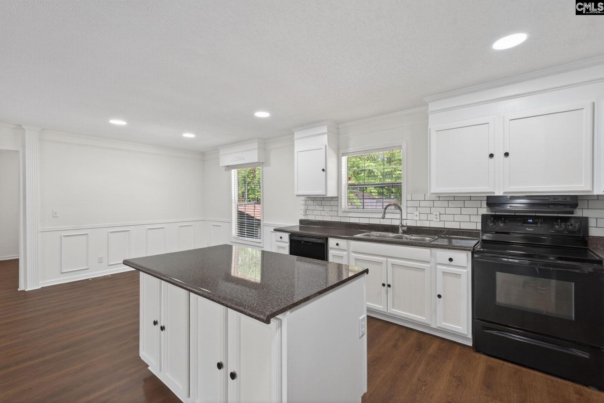 212 Cricket Road  Photo 12