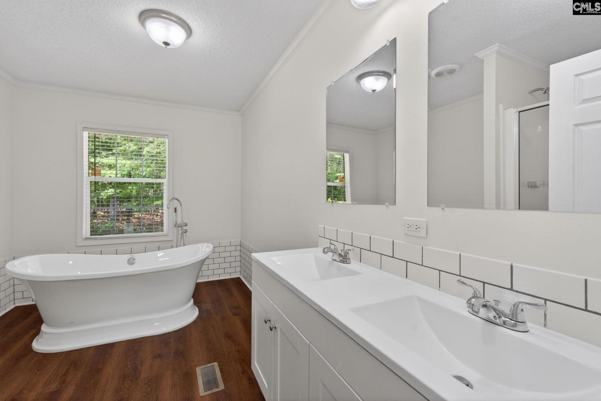 212 Cricket Road  Photo 28