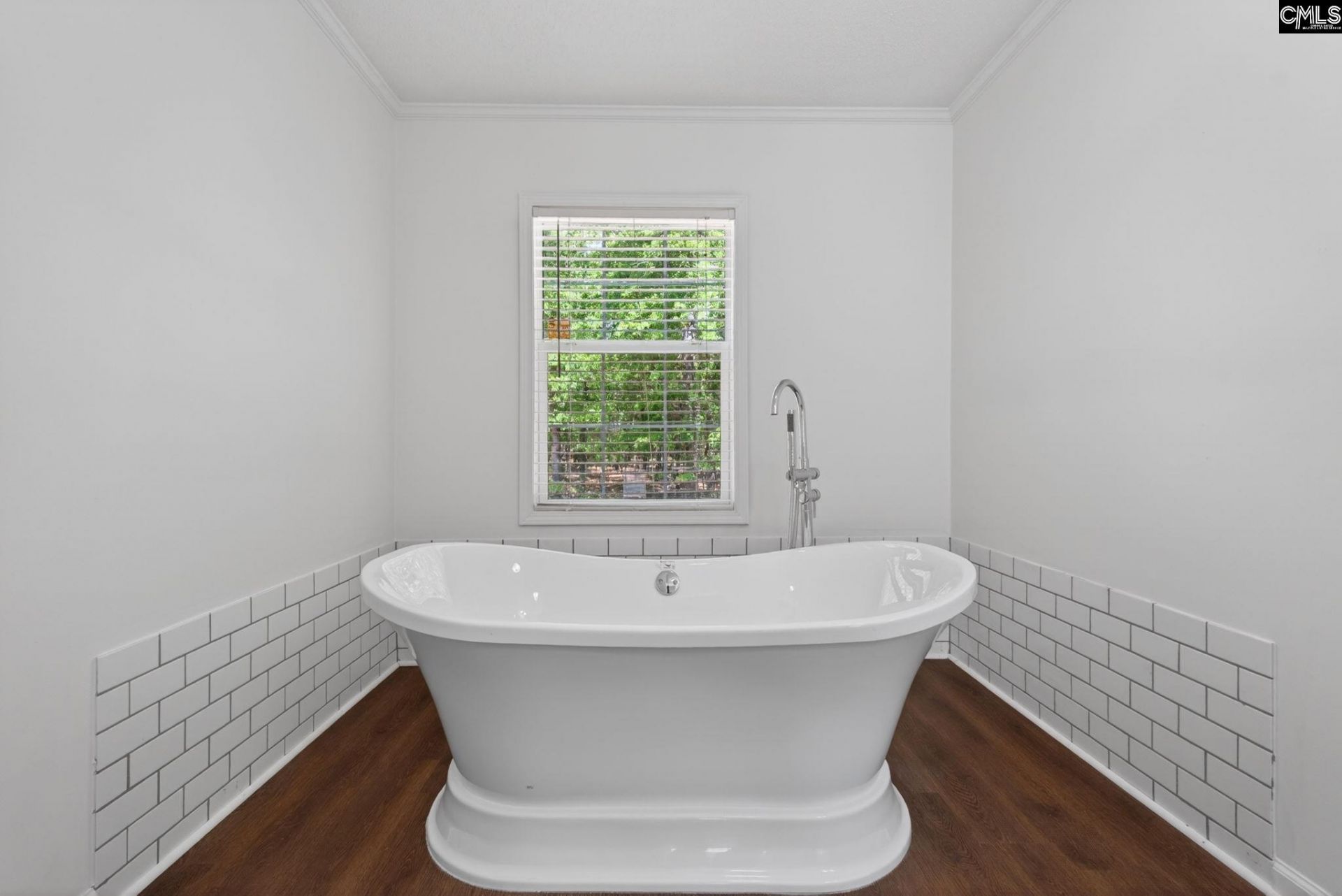 212 Cricket Road  Photo 29