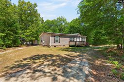 212 Cricket Road  photo 4