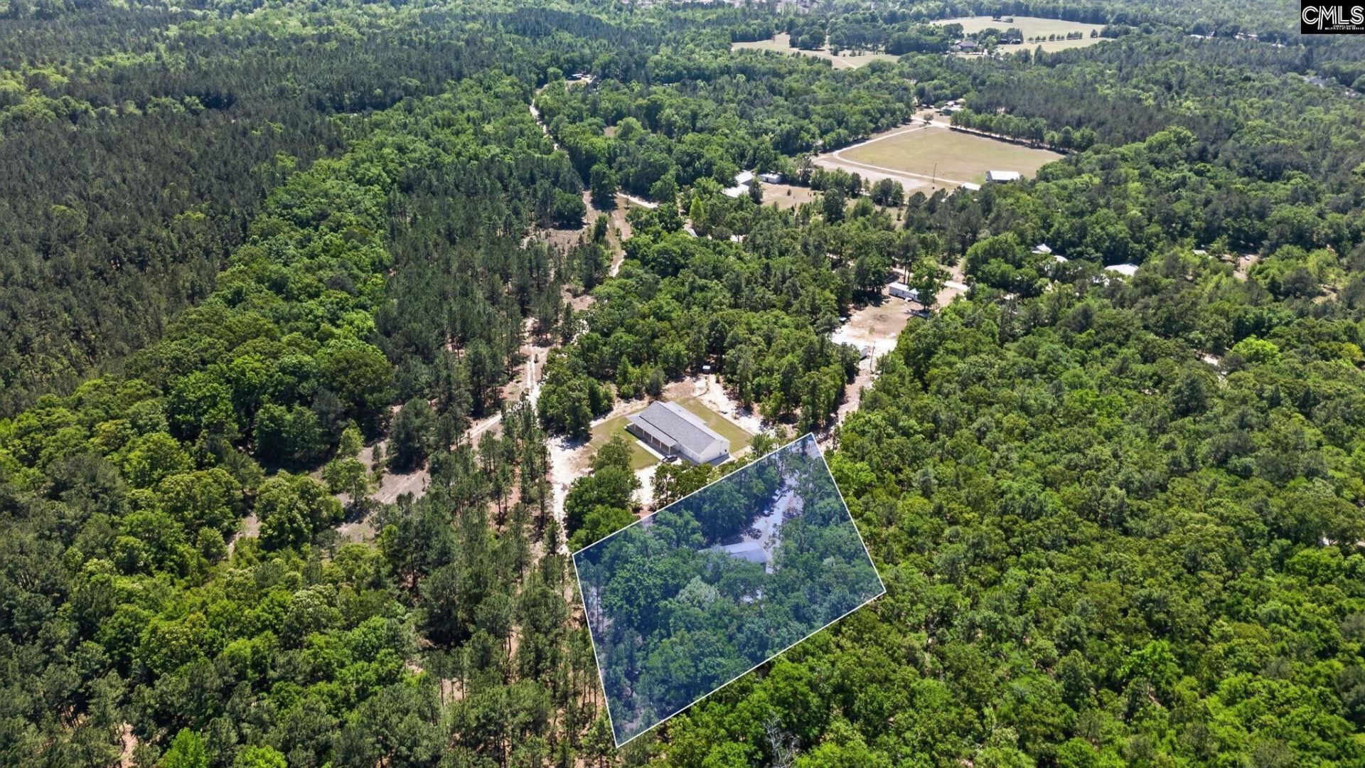 212 Cricket Road  Photo 43