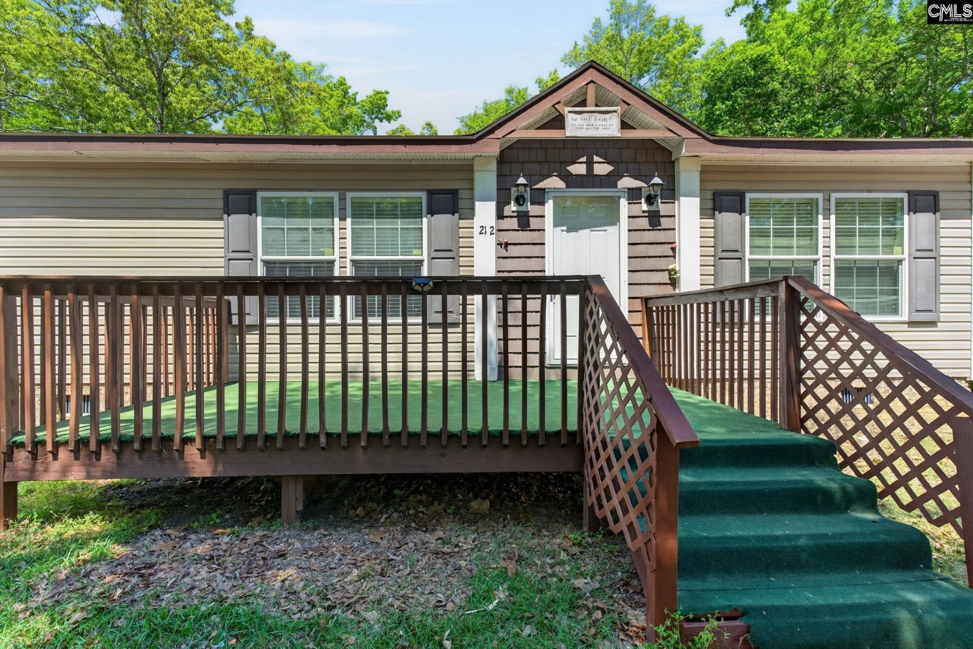 212 Cricket Road  Photo 6