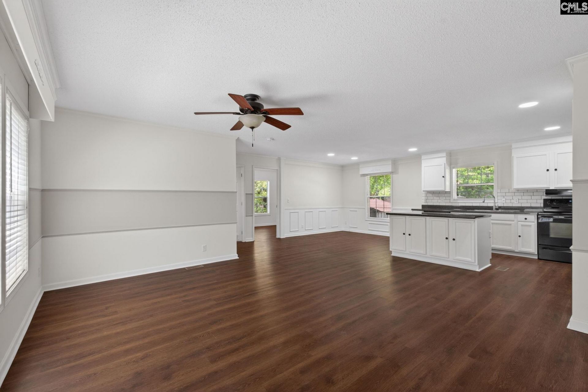 212 Cricket Road  Photo 9