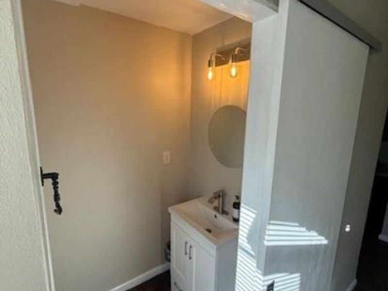 2 Ashby Street, Greenhills, OH 45218 Photo 11