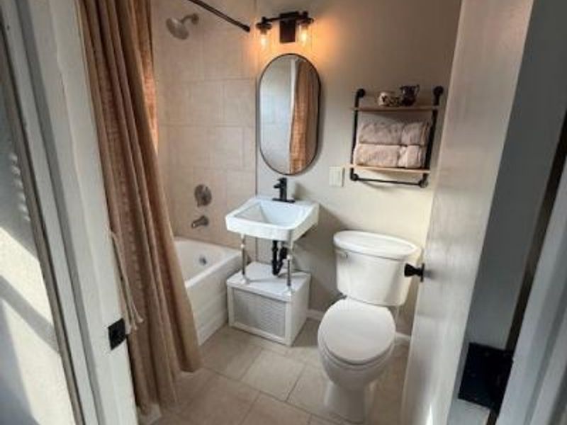 2 Ashby Street, Greenhills, OH 45218 Photo 15