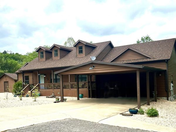 130 Pine Woods Village Drive , Hollister, MO 65672