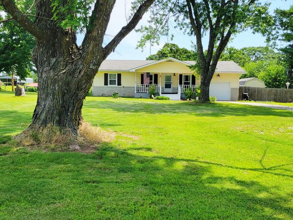 64 N State Highway 39, Greenfield, MO 65661