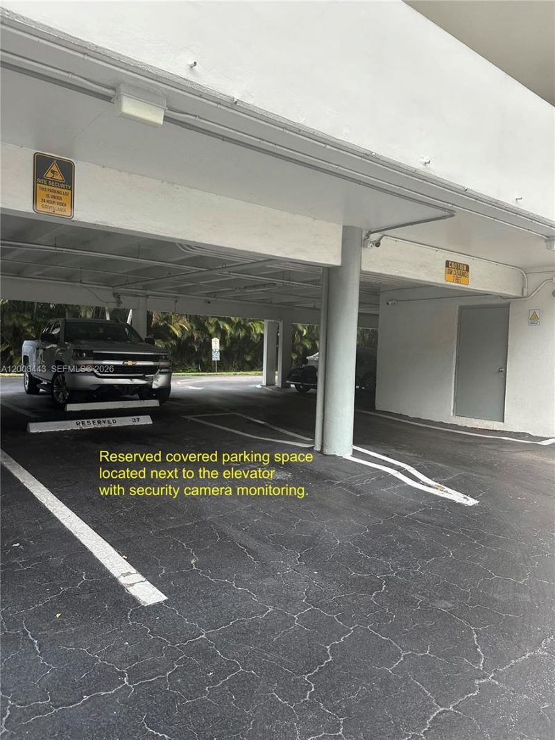 500 NE 14th Ave, Unit 306, Hallandale Beach, FL 33009 Photo