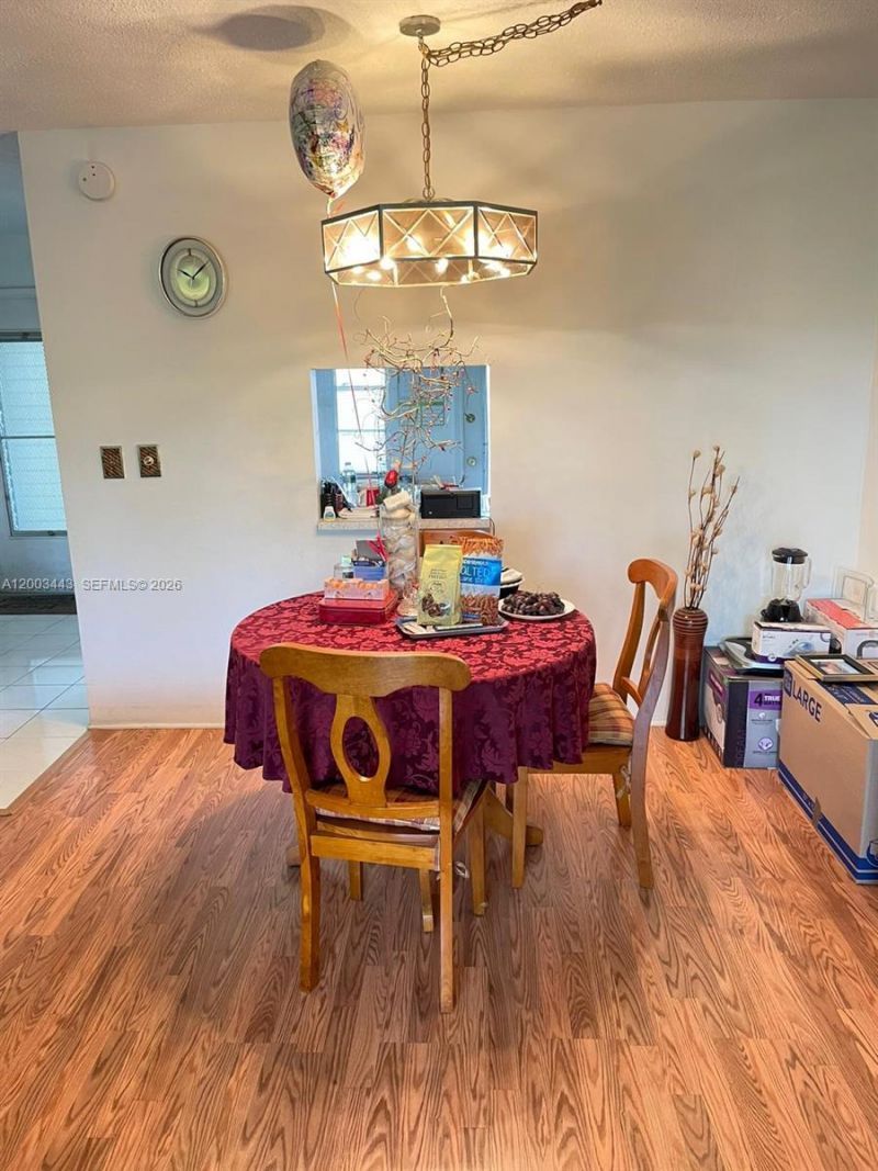 500 NE 14th Ave, Unit 306, Hallandale Beach, FL 33009 Photo