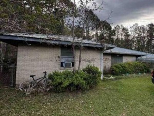 1221 Anderson , Leesville, LA 71446