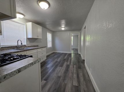 1810 E Flora St, Stockton, CA 95205 Photo