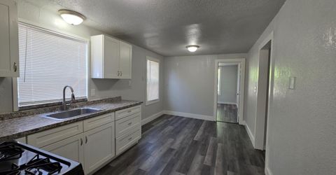 1810 E Flora St, Stockton, CA 95205 Photo