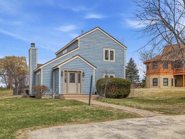 6 Bob-O-Link Court, GALENA, IL 61036