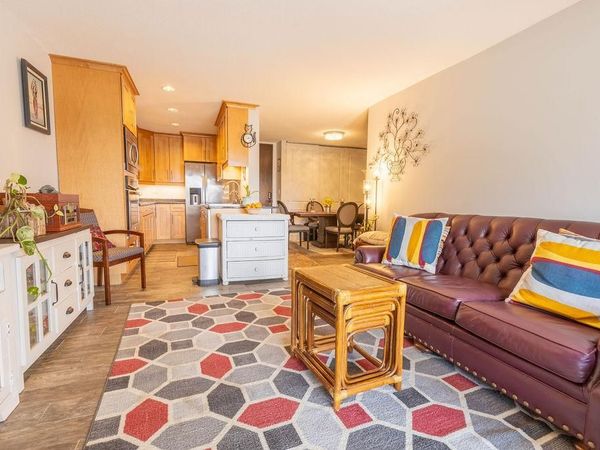 2800 Hamline Avenue N, Unit 130, Roseville, MN 55113