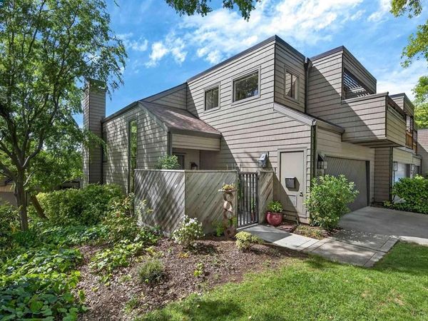 533 Monarch Ridge Dr, Walnut Creek, CA 94597